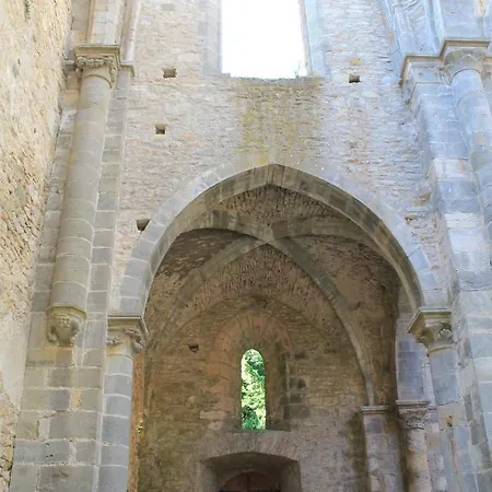 Au Sein D Abbaye Cistercienne * Saint-Martin-le-Vieil